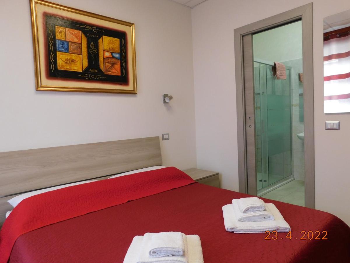 B&B Divino Cabras Exterior photo
