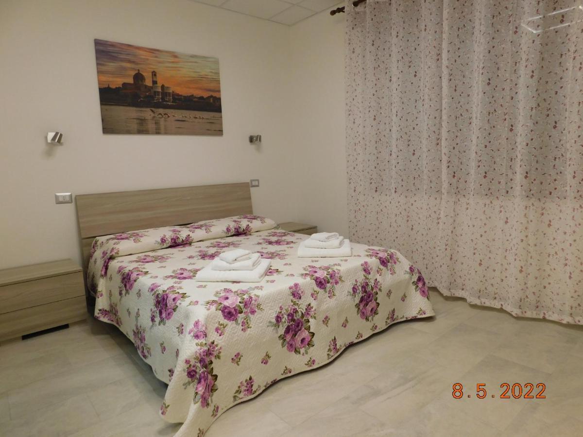 B&B Divino Cabras Exterior photo
